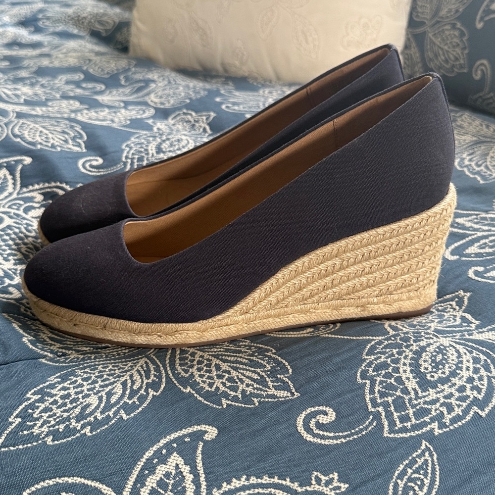 NEW J. Crew Navy Wedge Espadrilles Size 9